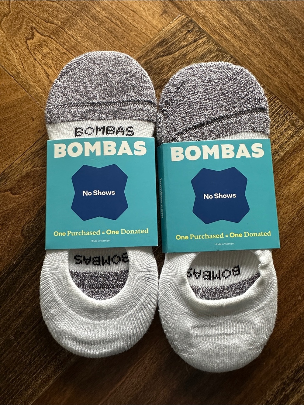 NWT Bombas Women’s midweight no show sock 2pair